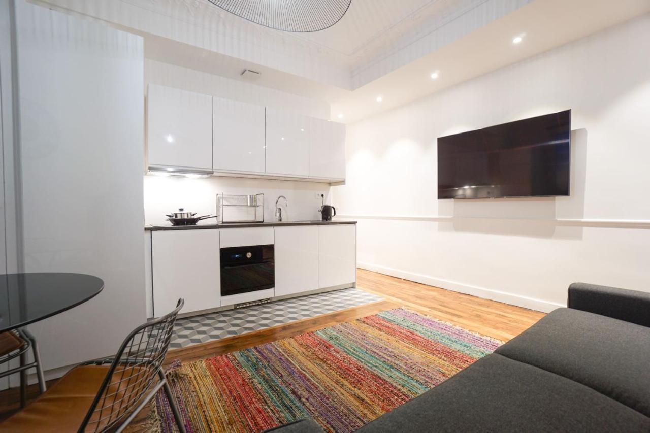 Large Flat At 2 Steps From The Eiffel Tower Paris