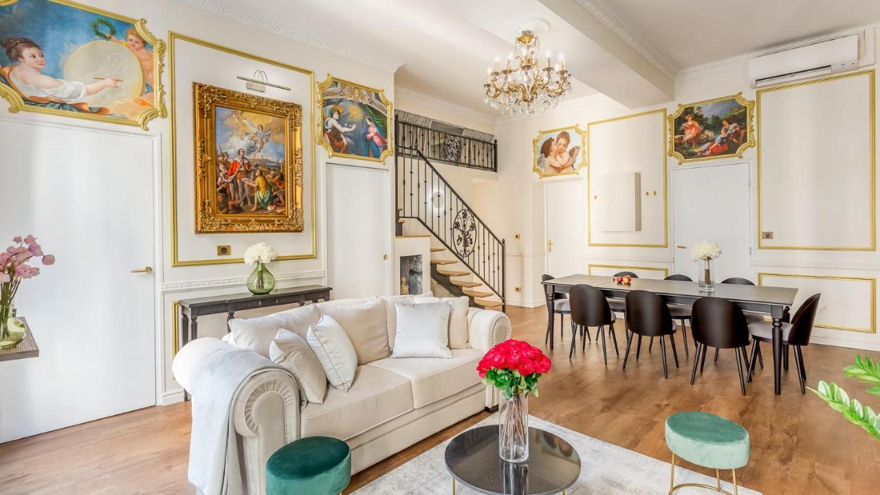 Royale 3 Bedroom, 2 Bathroom With Ac - Louvre Appartement