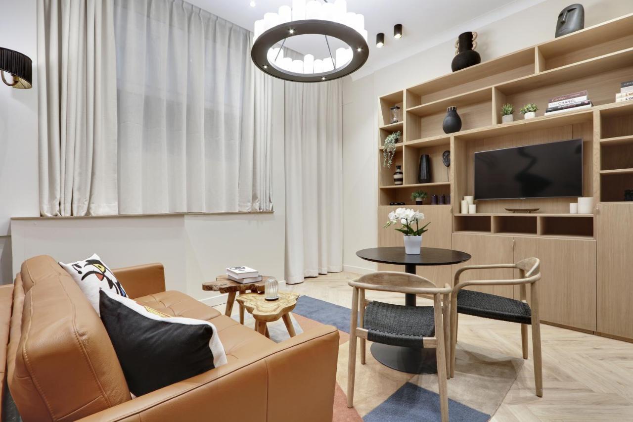 Pick A Flat's In Saint Germain - Rue Du Cherche Midi * Paris