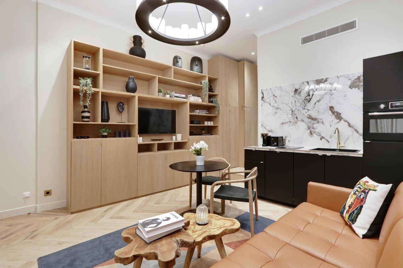 Apartment Pick A Flat's In Saint Germain - Rue Du Cherche Midi *