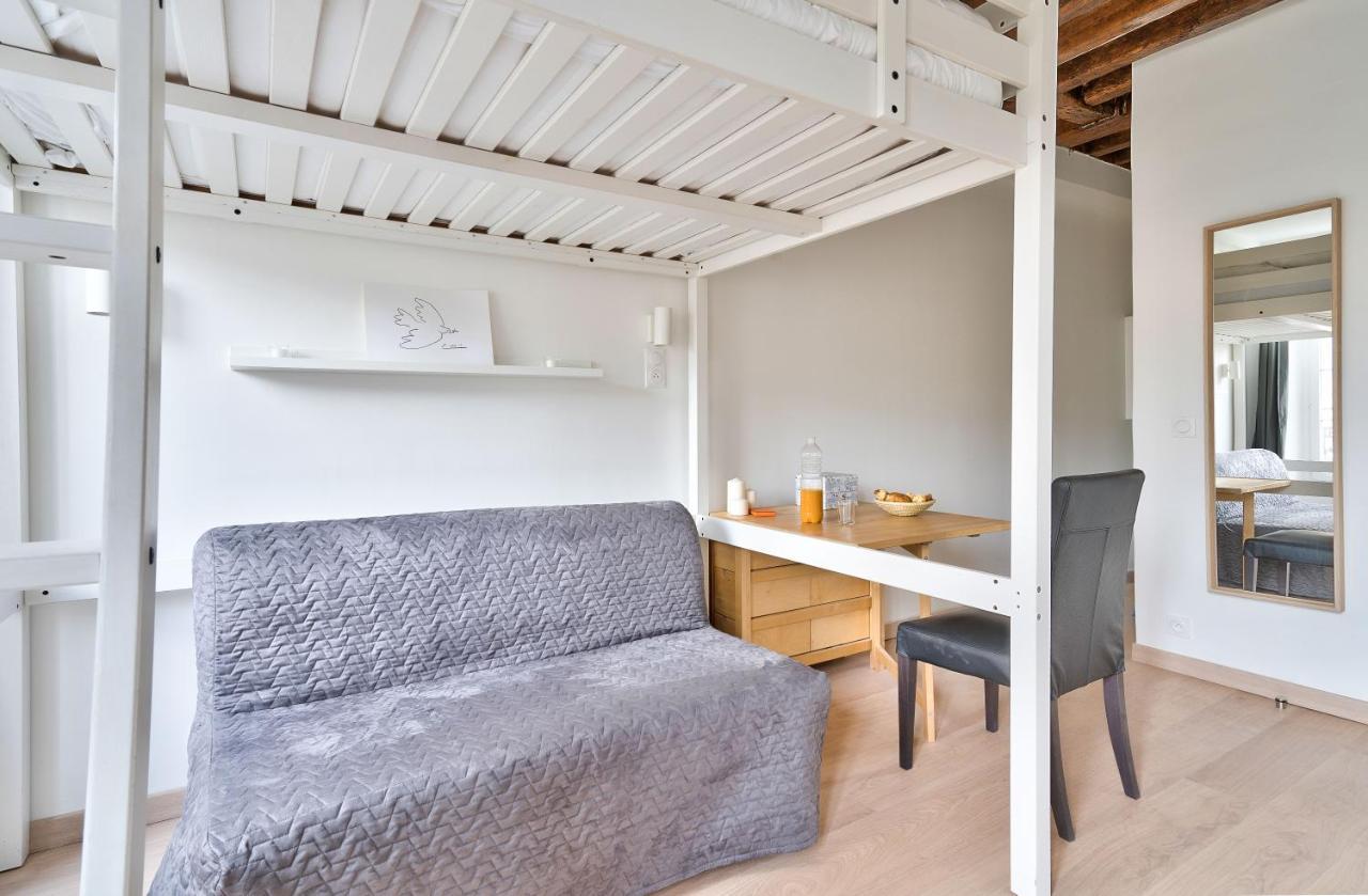 Pretty Mezzanine In The Heart Of