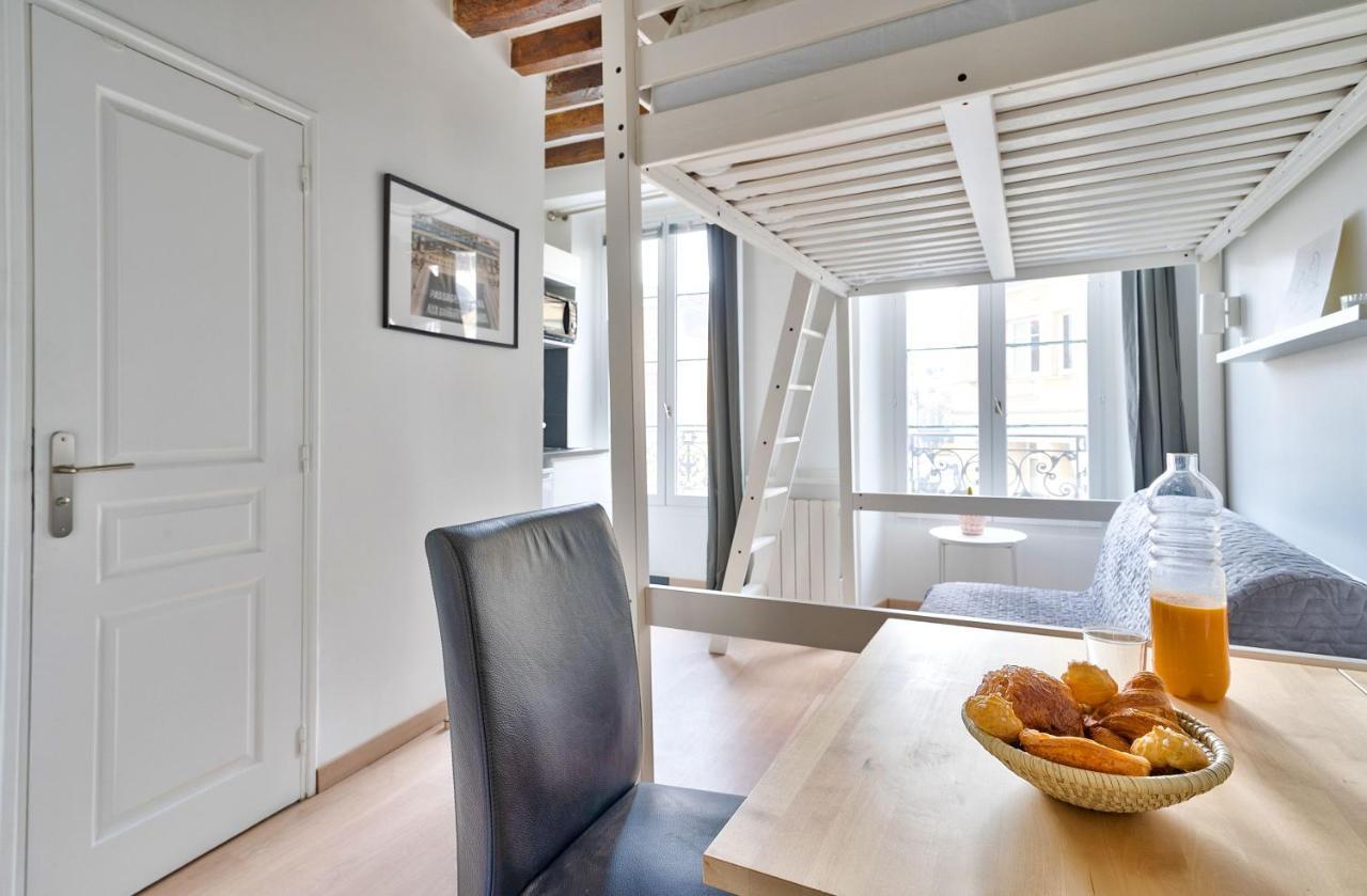 Pretty Mezzanine In The Heart Of Paris