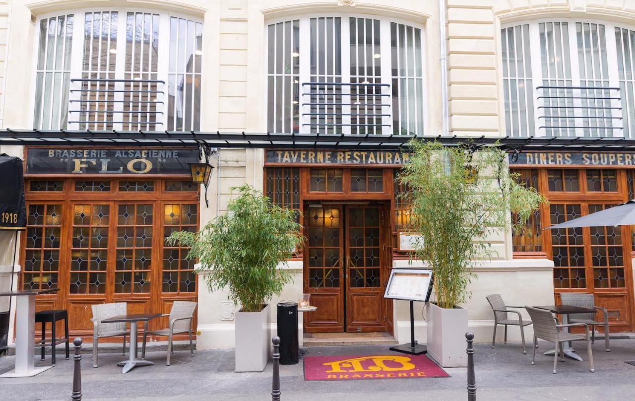 Pretty Mezzanine In The Heart Of Paris