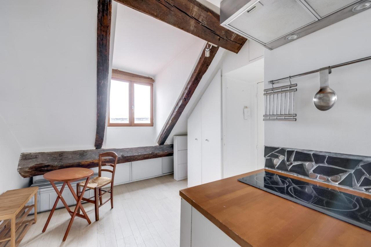 1st - Chatelet Les Halles - Rue Ferronnerie - Id 161 Apartamento