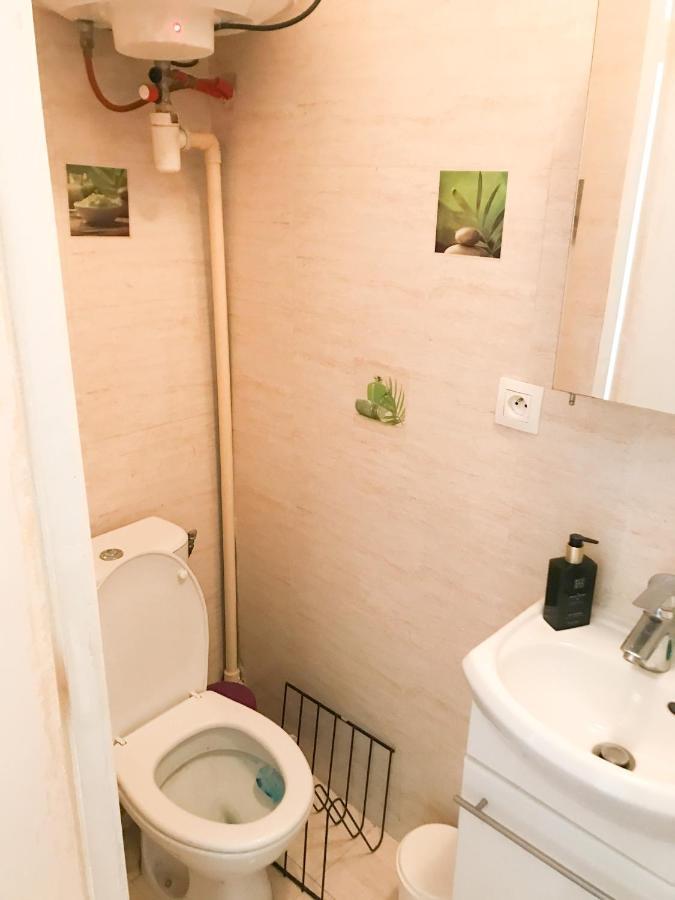 Appartement Voltaire 11 *