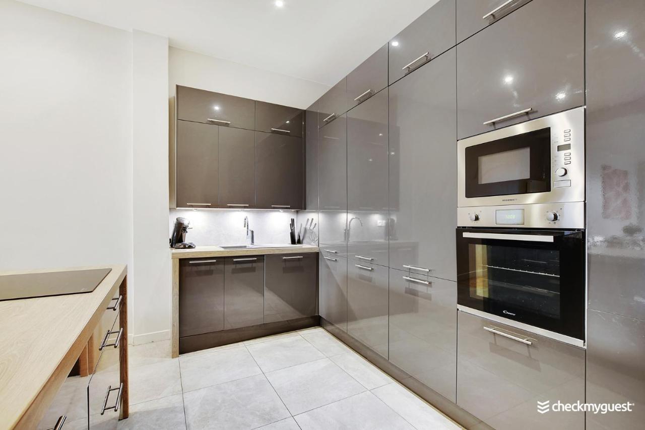 Magnifique Loft Atelier Parisien 180m2. Appartement *
