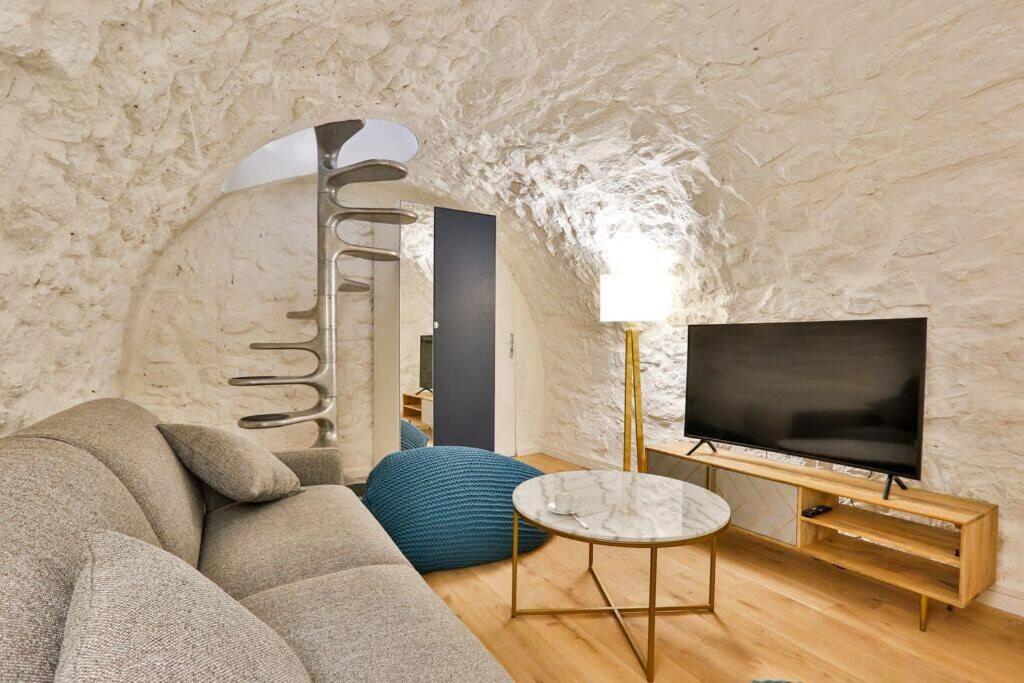 Sweet Le Marais, Place Des Vosges 4/5pers! Apartment Paris