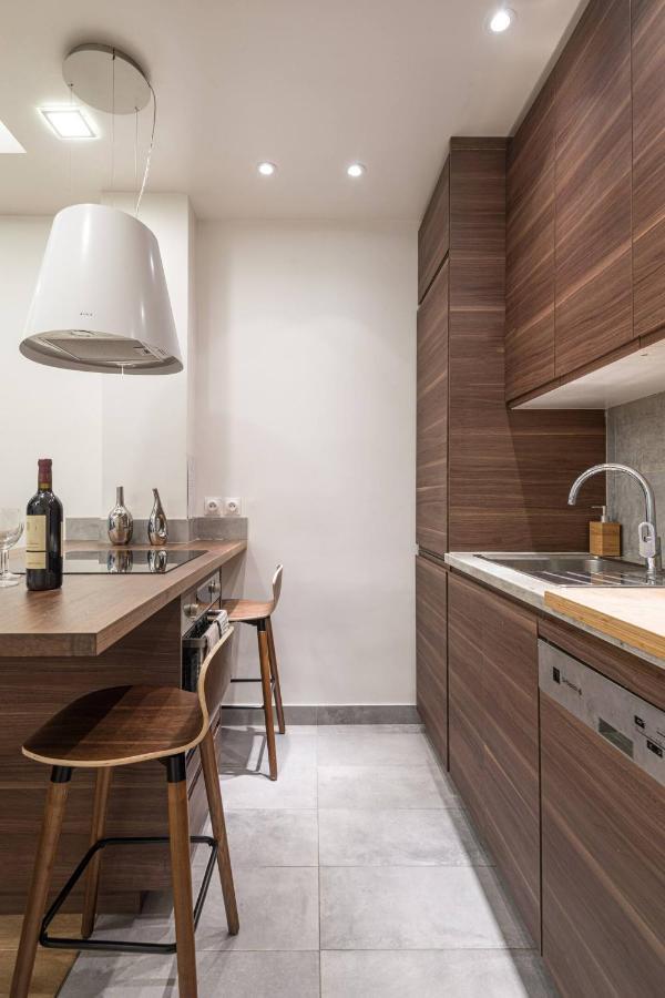 3 Double Bedrooms In Montmartre Near Subway Ac Apartment