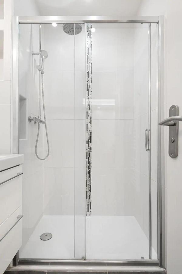 Apartment 3 Double Bedrooms In Montmartre Near Subway Ac