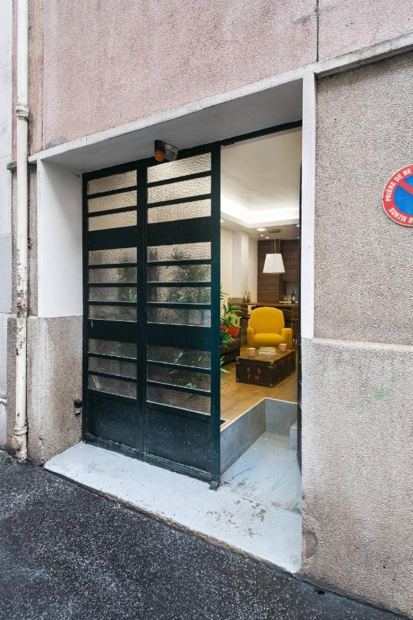 Apartment 3 Double Bedrooms In Montmartre Near Subway Ac