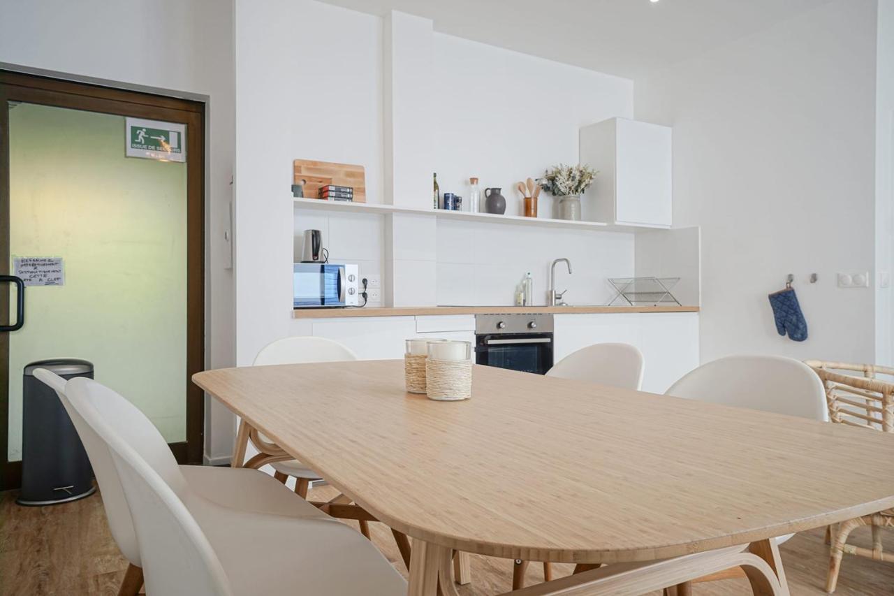 Spacious Appt Close To Place Monge *