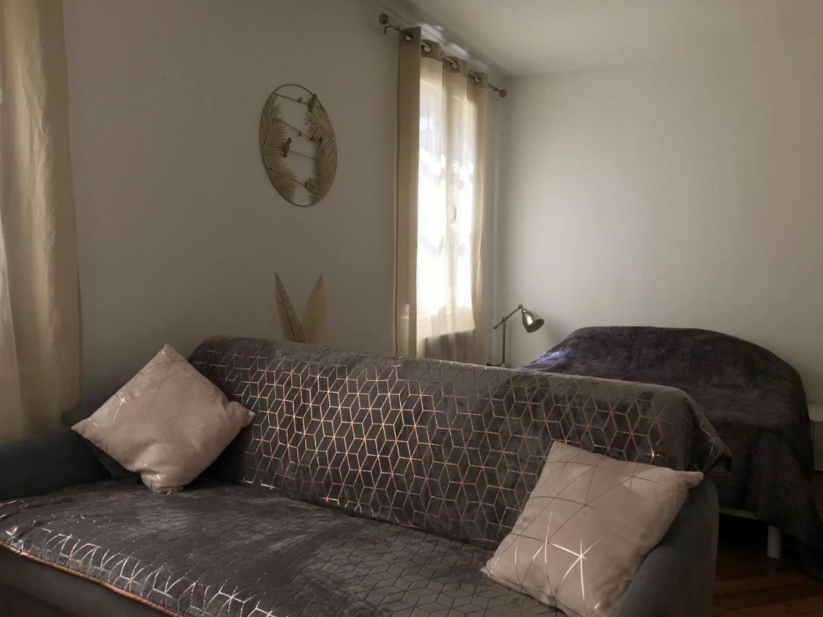 Top First Av Ternes Apartment Paris
