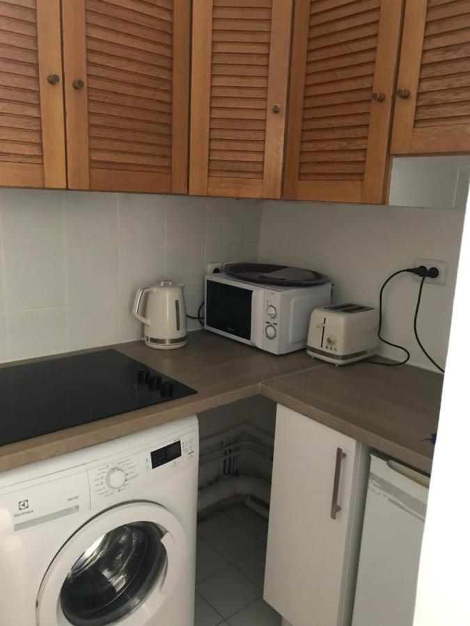 Top First Av Ternes Apartment *