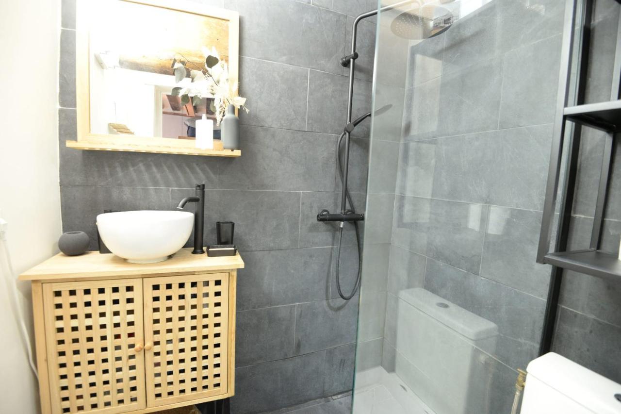 Superb Studio For 2 In Apartment *