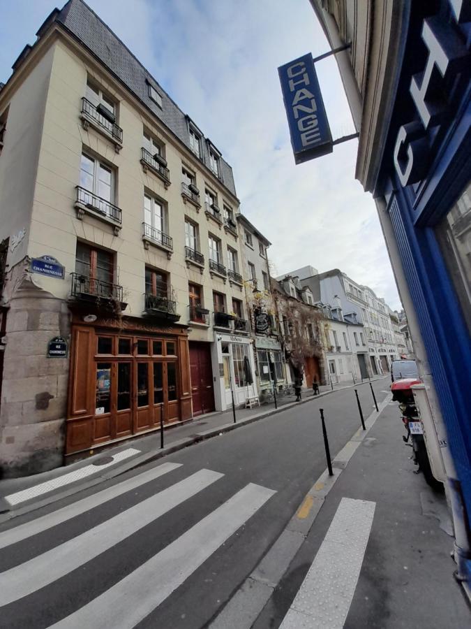 Cosy 2 Pieces Typiquement Parisien A Notre-dame Apartment *