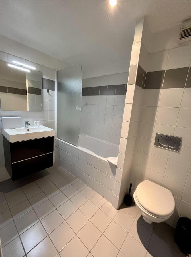 Charmant Studio Dans Un Immeuble 5 * Paris