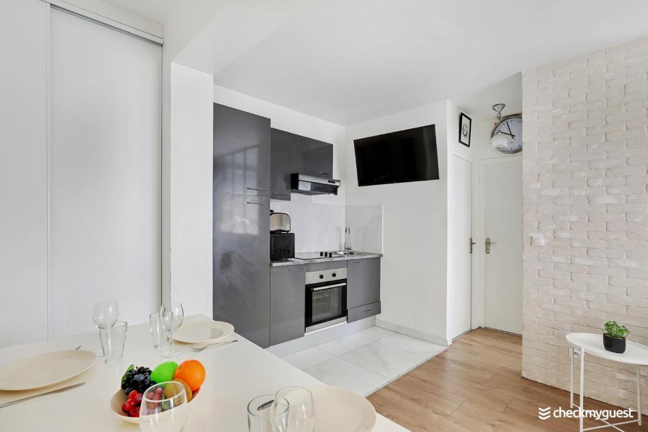 Cmg Sacre Coeur Eugene Carriere Apartamento