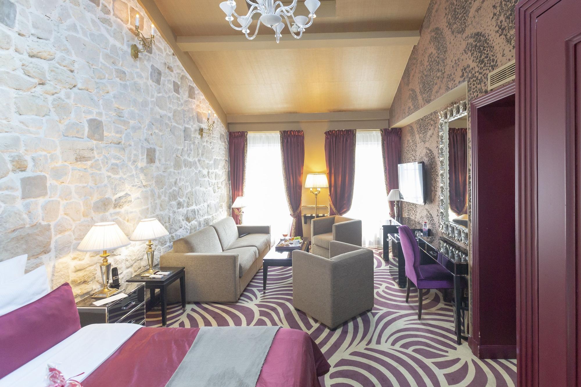 Hotel Du Beaumont 4*