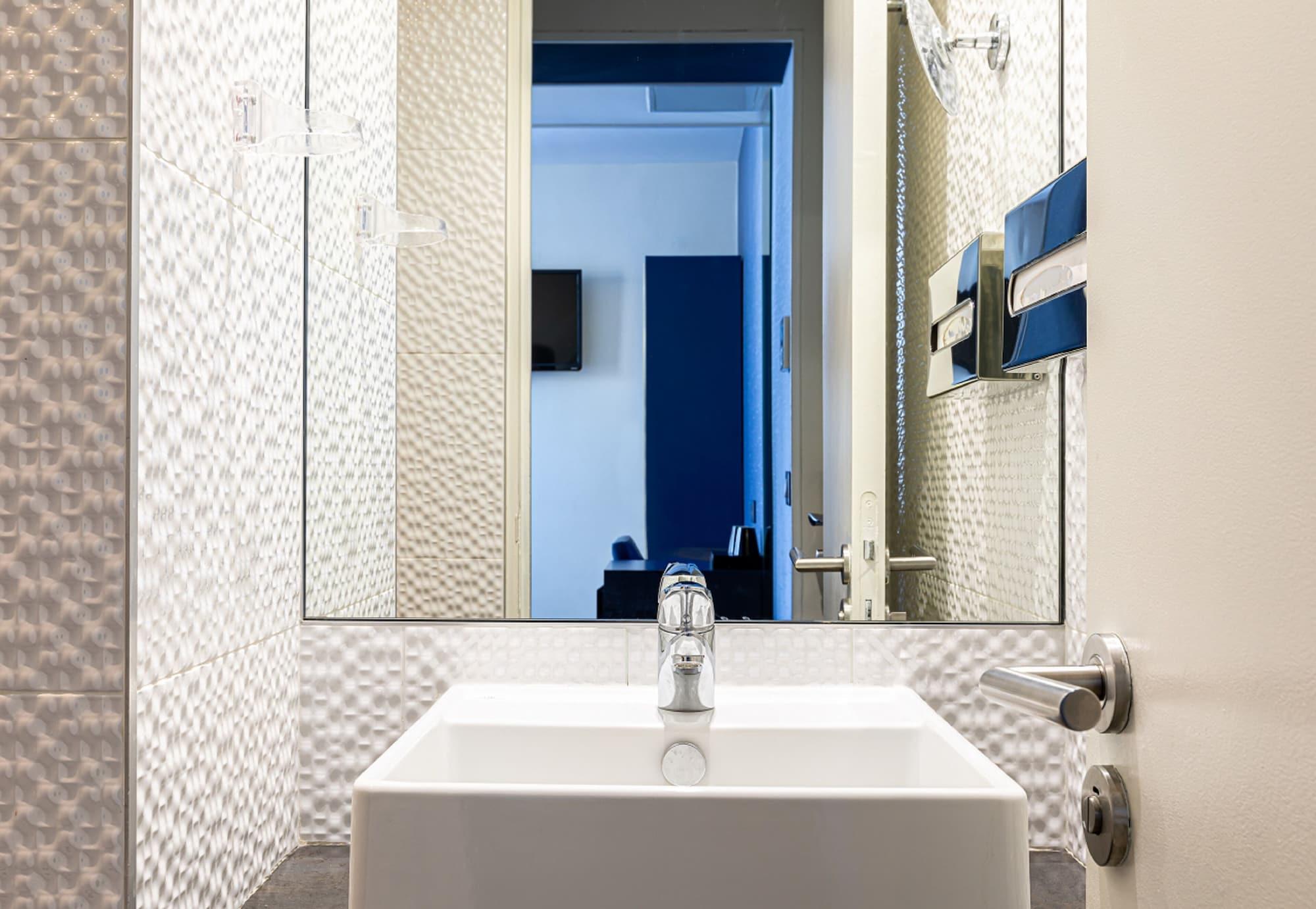 Trianon Gare De Lyon Hotel