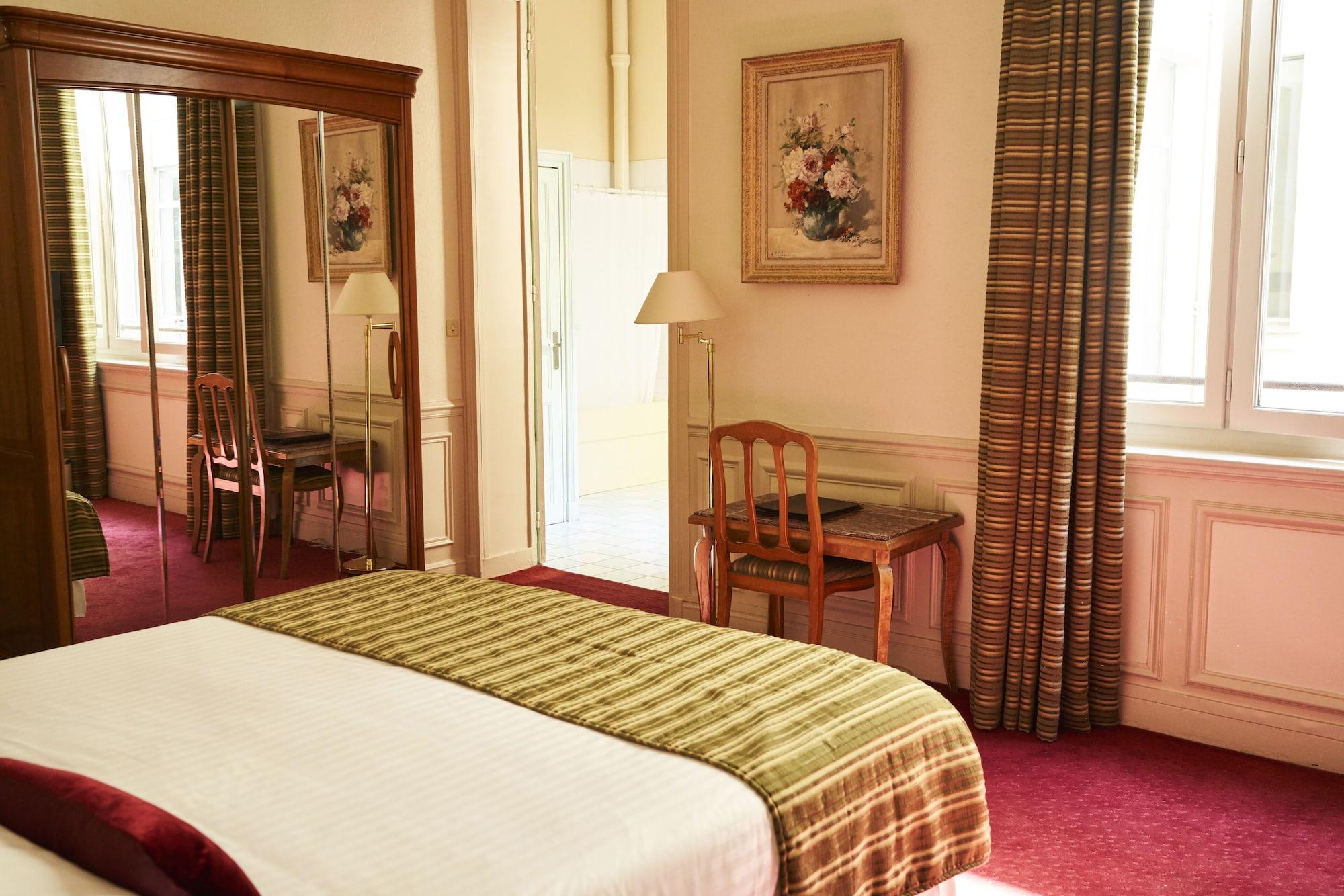 Hotel Langlois Paris