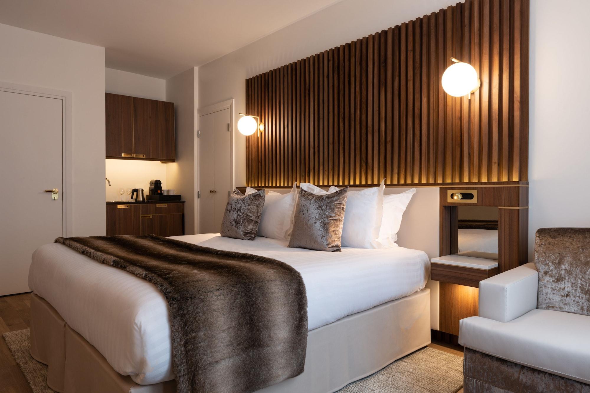 Lord Byron Hotel