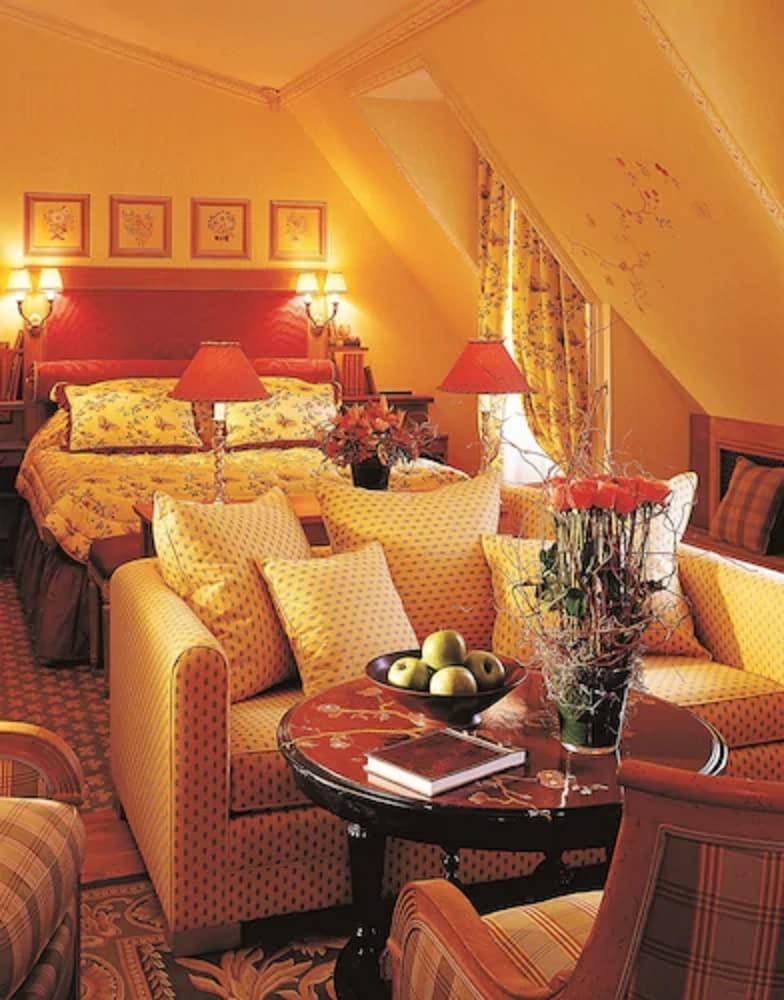 Gavarni Hotel