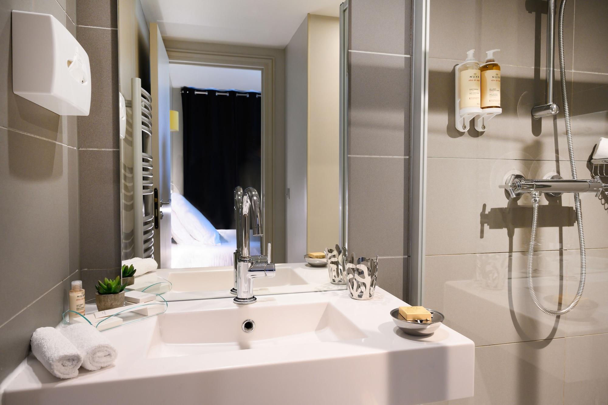 Helzear Champs-elysees Hotel 4*