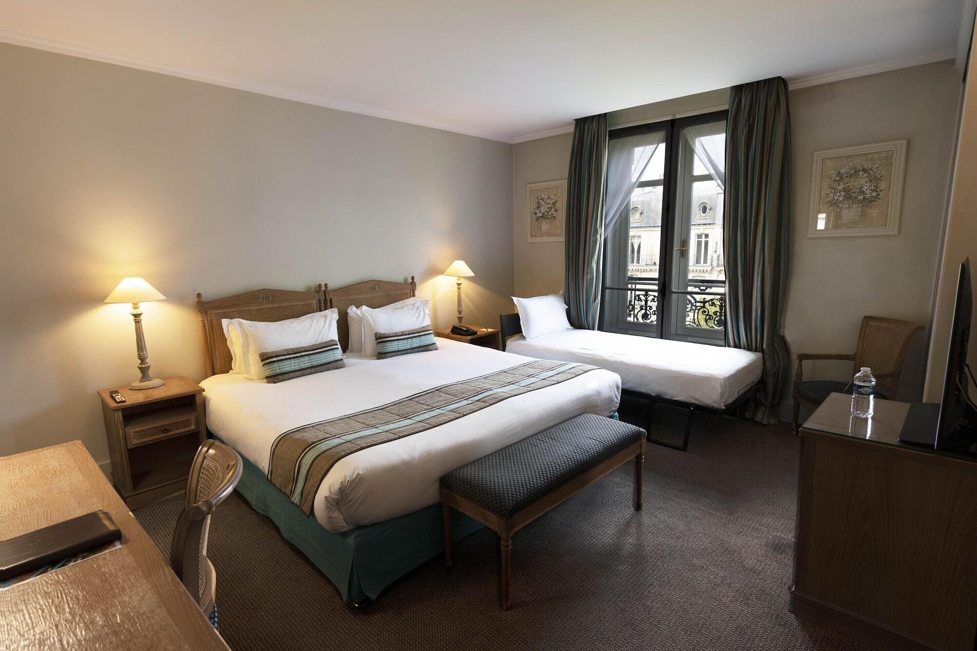 Royal Champs Elysées Hotel