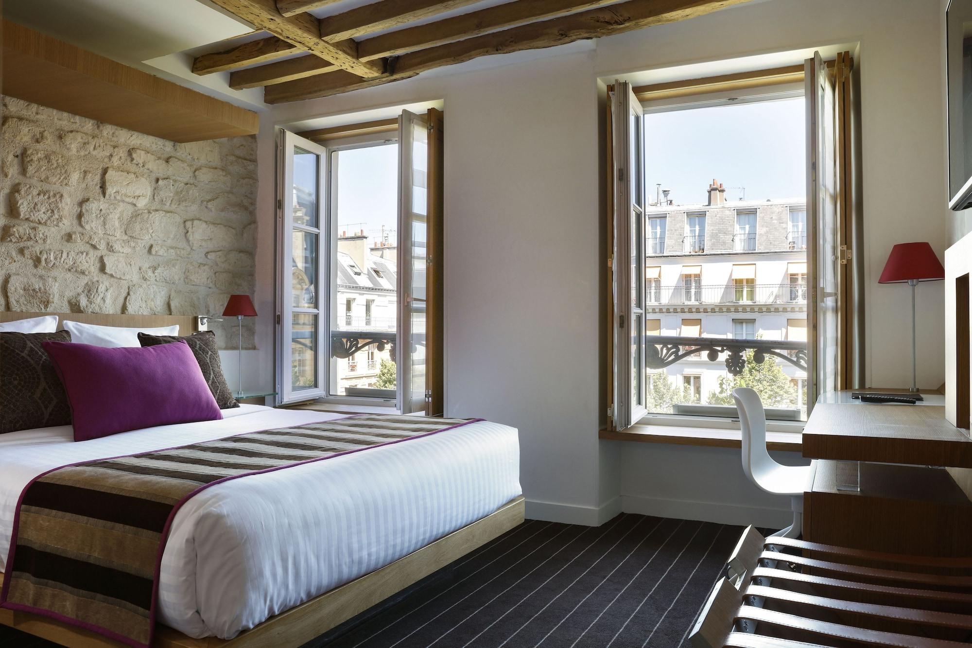 Select 4* Paris