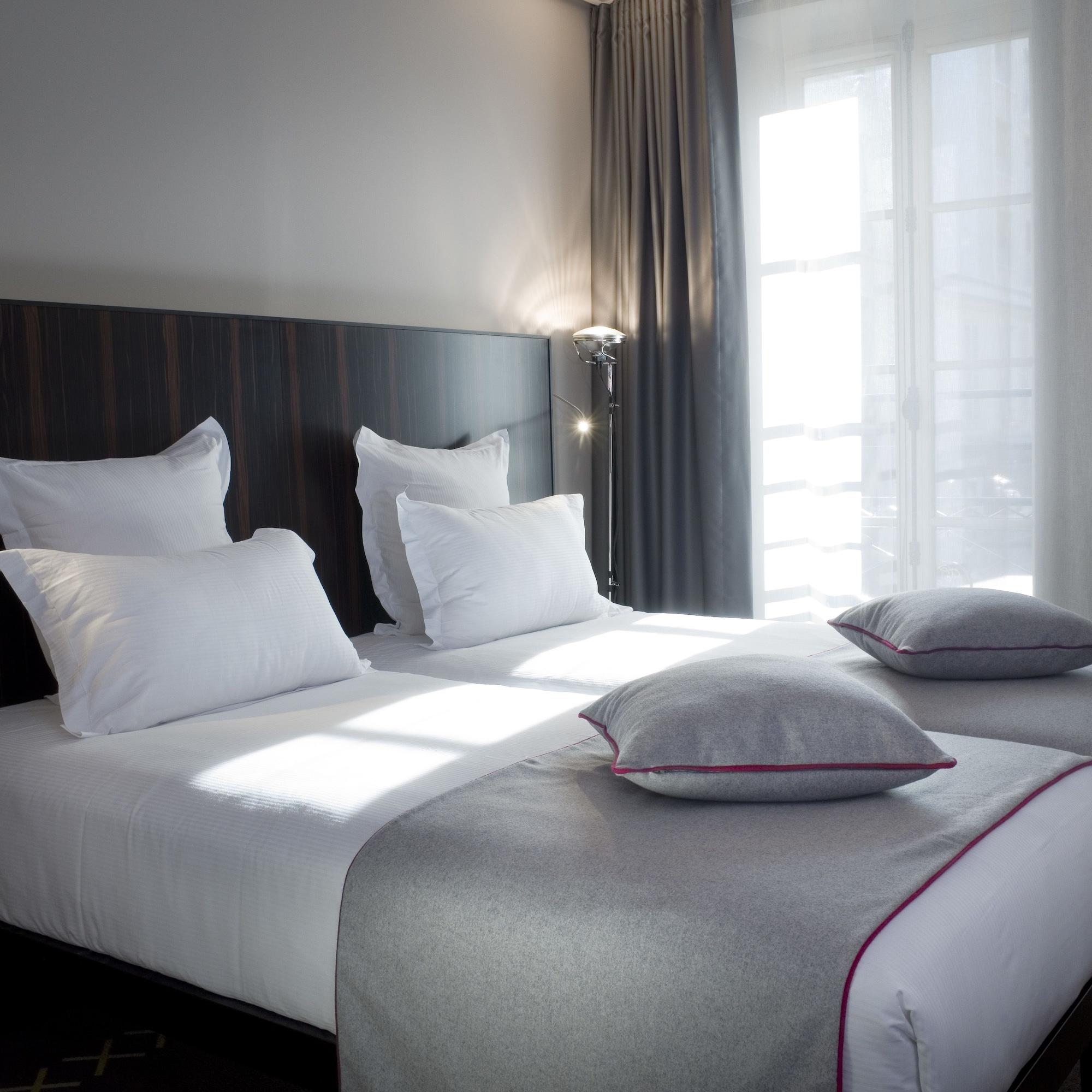 Hotel Saint Dominique 4*