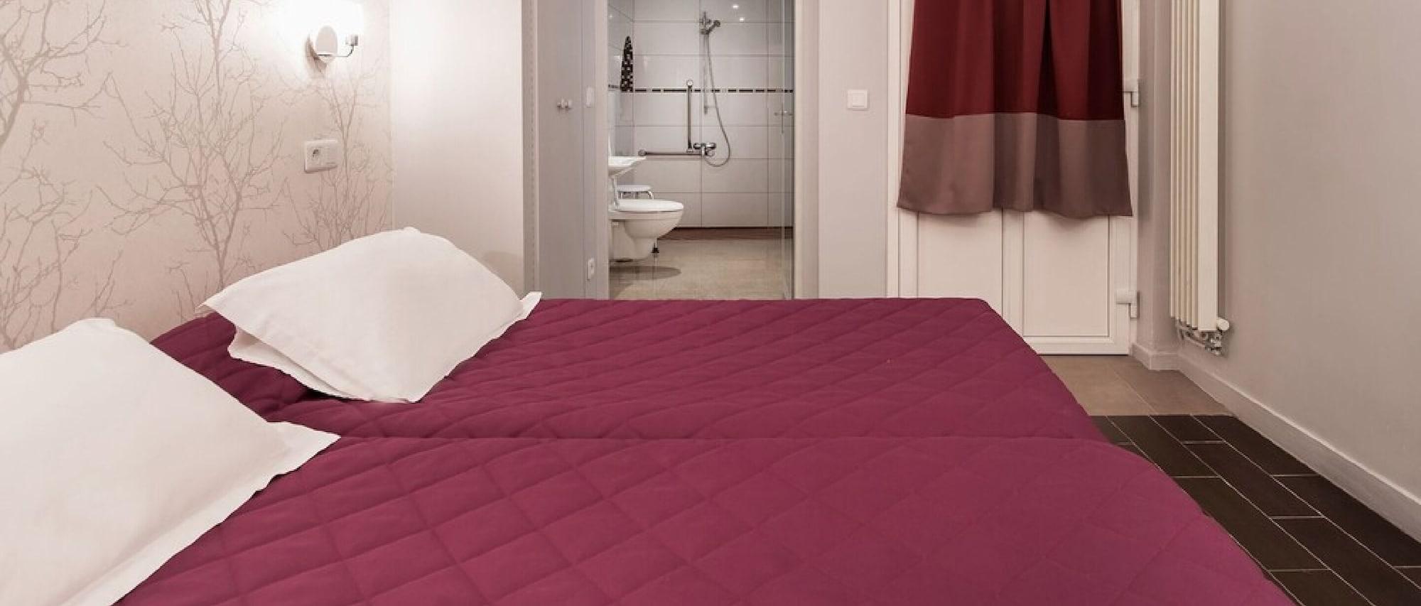 Americain Hotel 2*