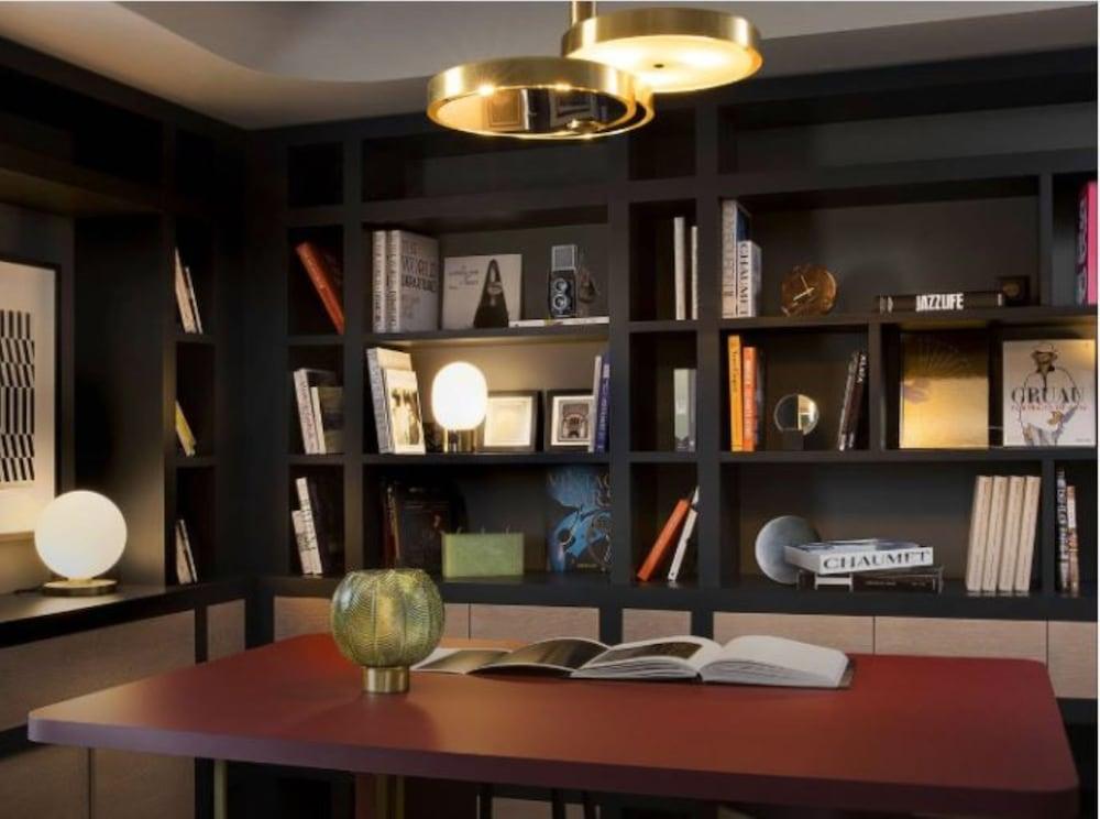 Flanelles Hotel 4*