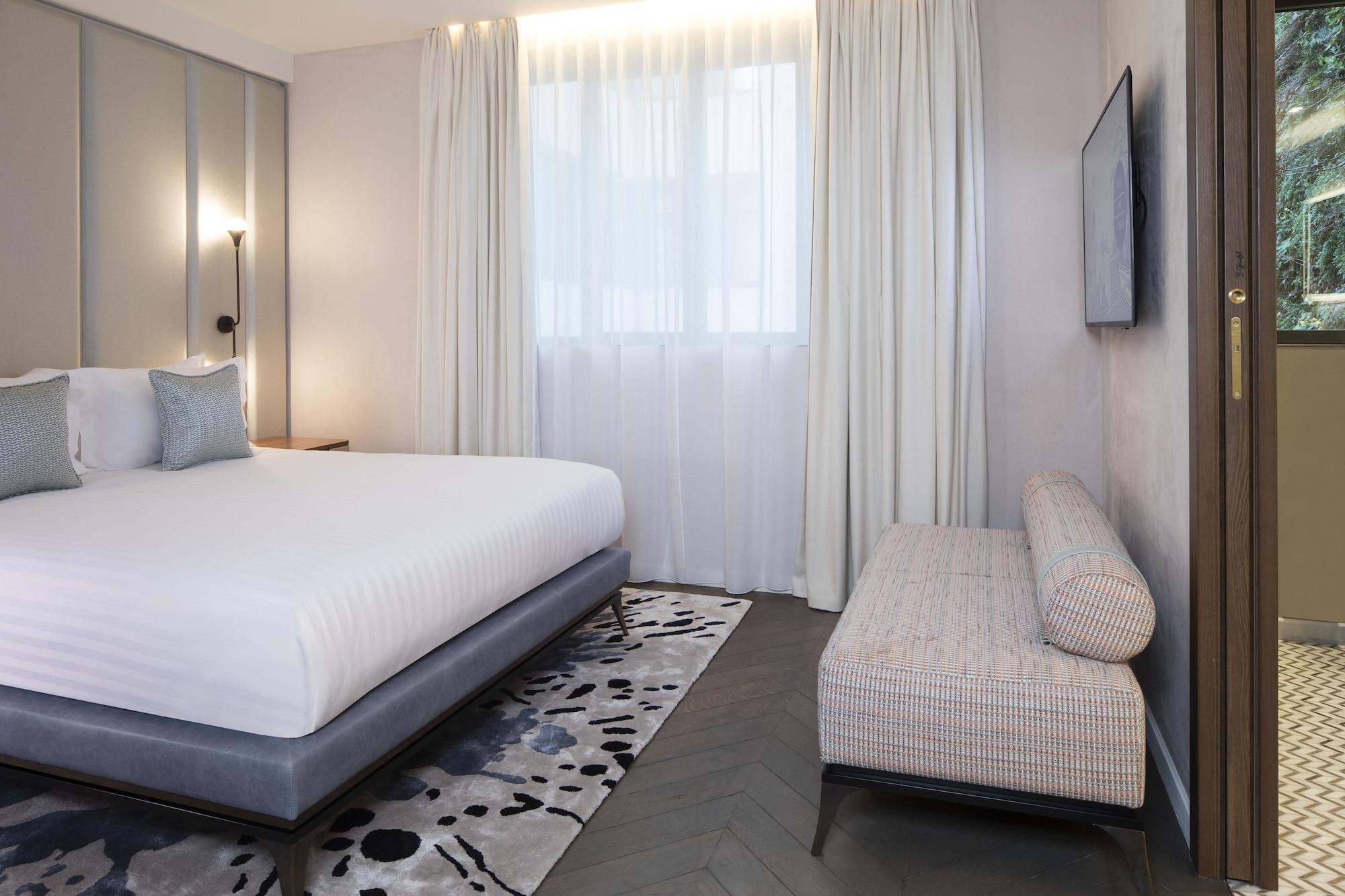 Maison Breguet 5* Paris