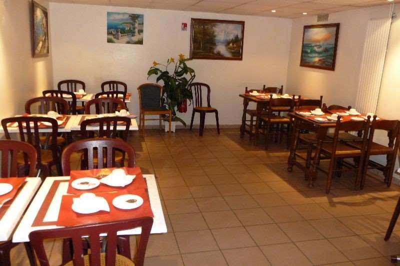 Altona Hotel