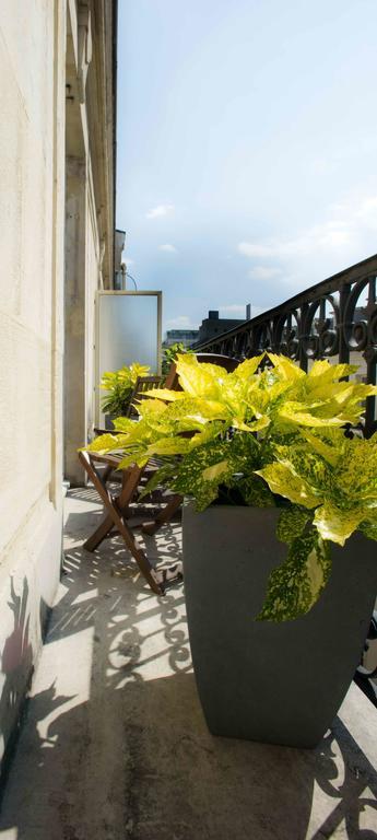 Caumartin 64 Paris