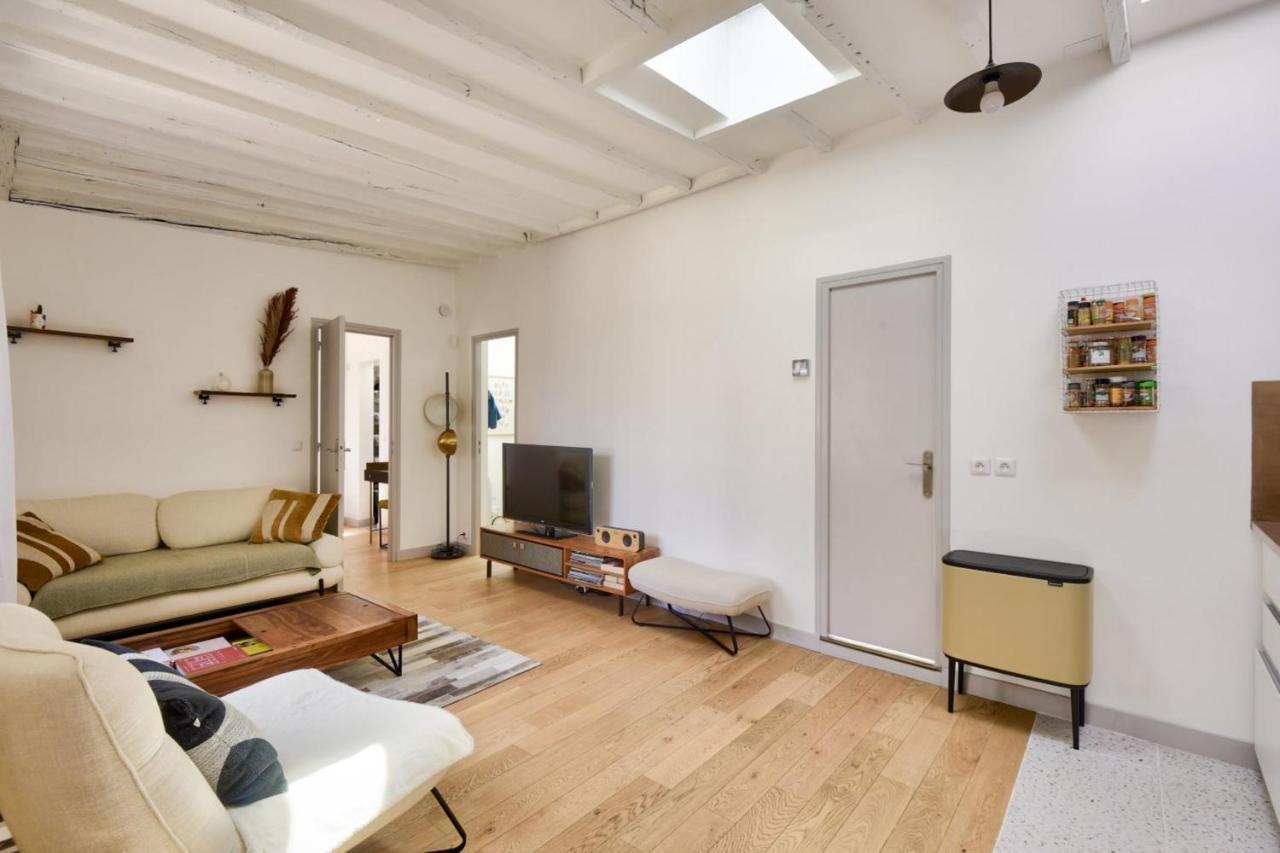 Apartment Magnificent T3 In The 9th District