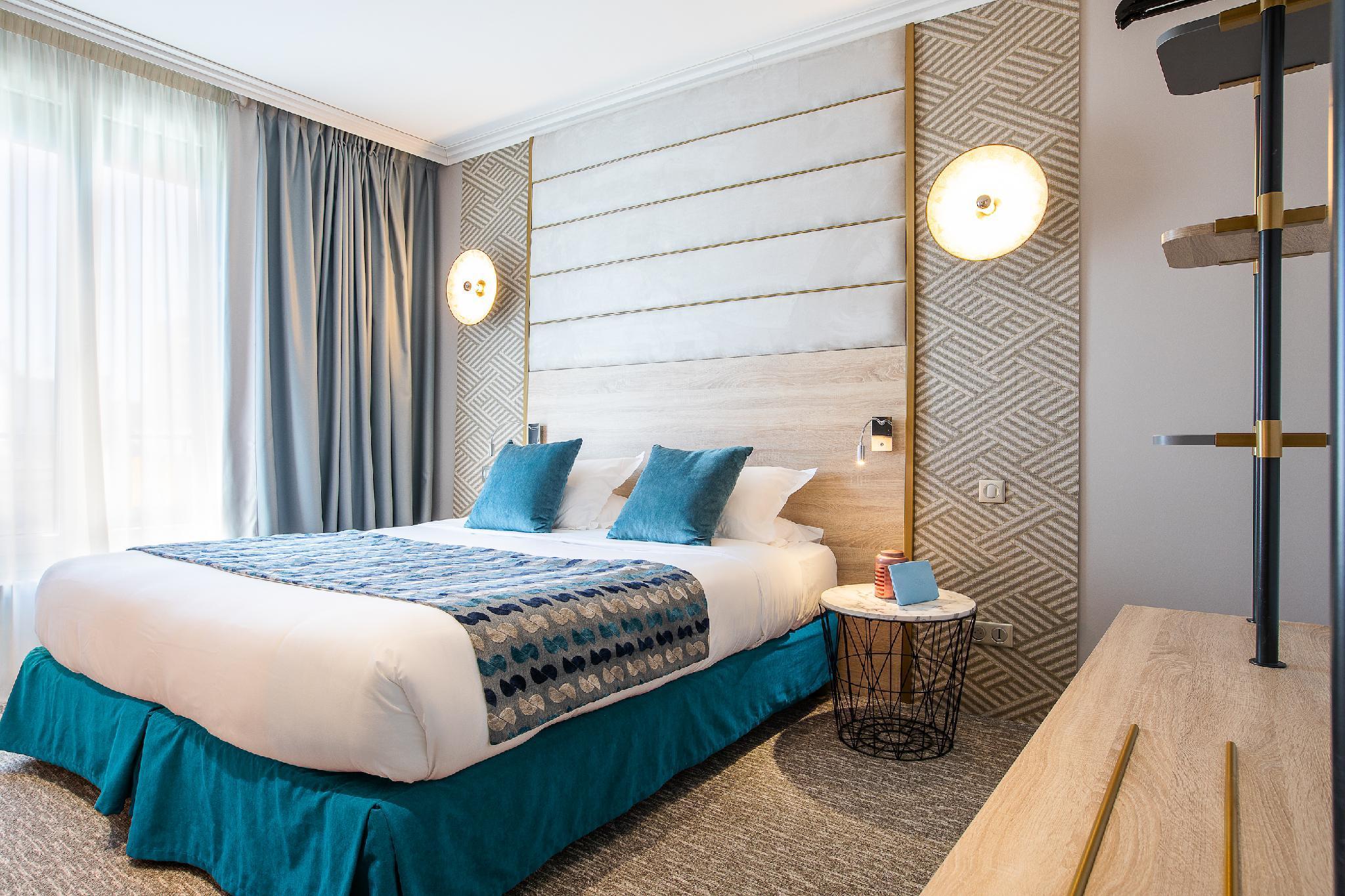 Hotel Nude - Color Vision 4*
