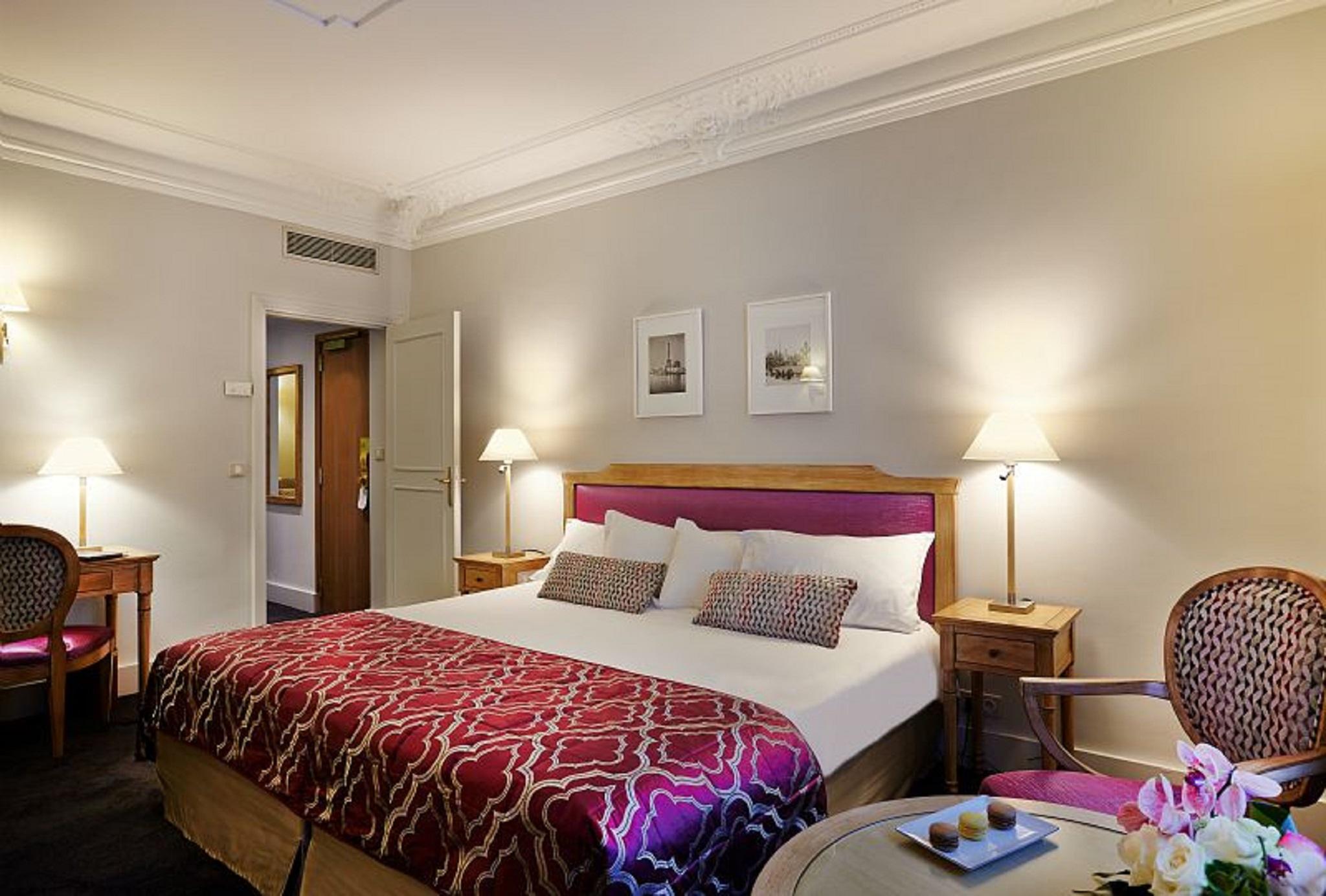 Hotel Royal Champs Elysées