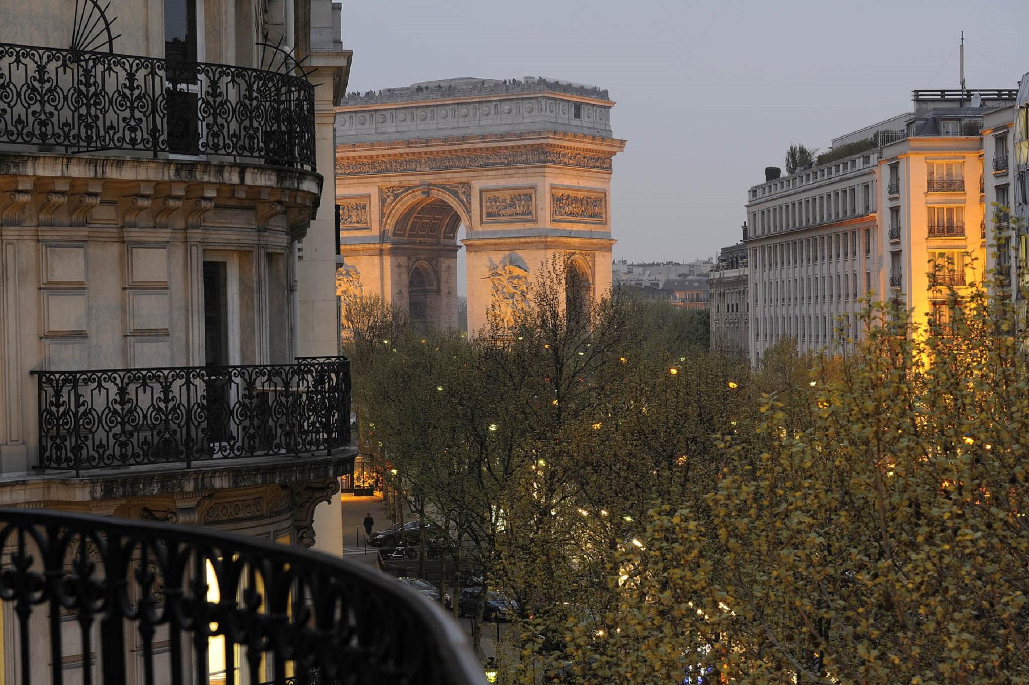 Royal Champs Elysées Hotel Paris