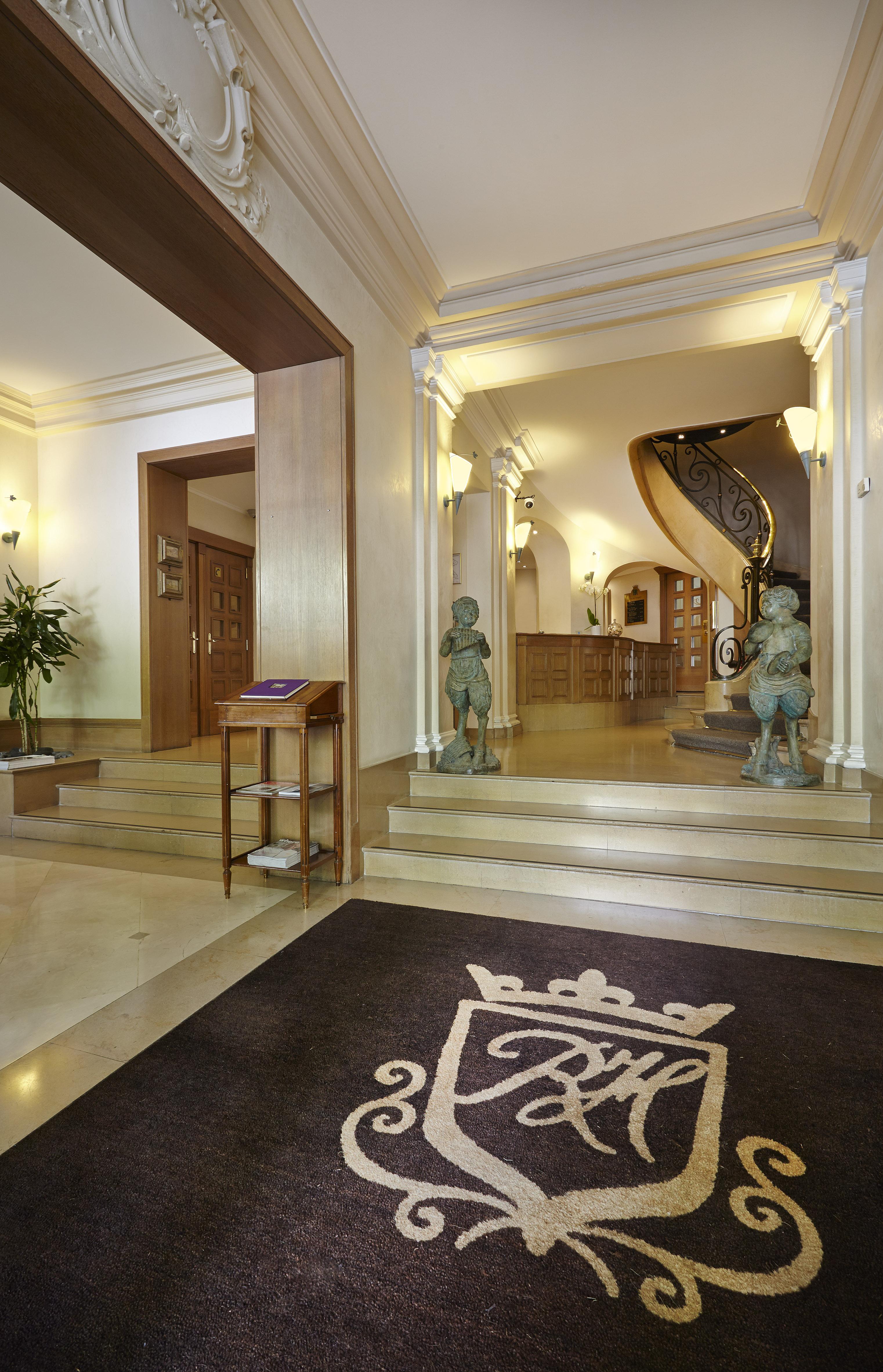 Hotel Royal Champs Elysées