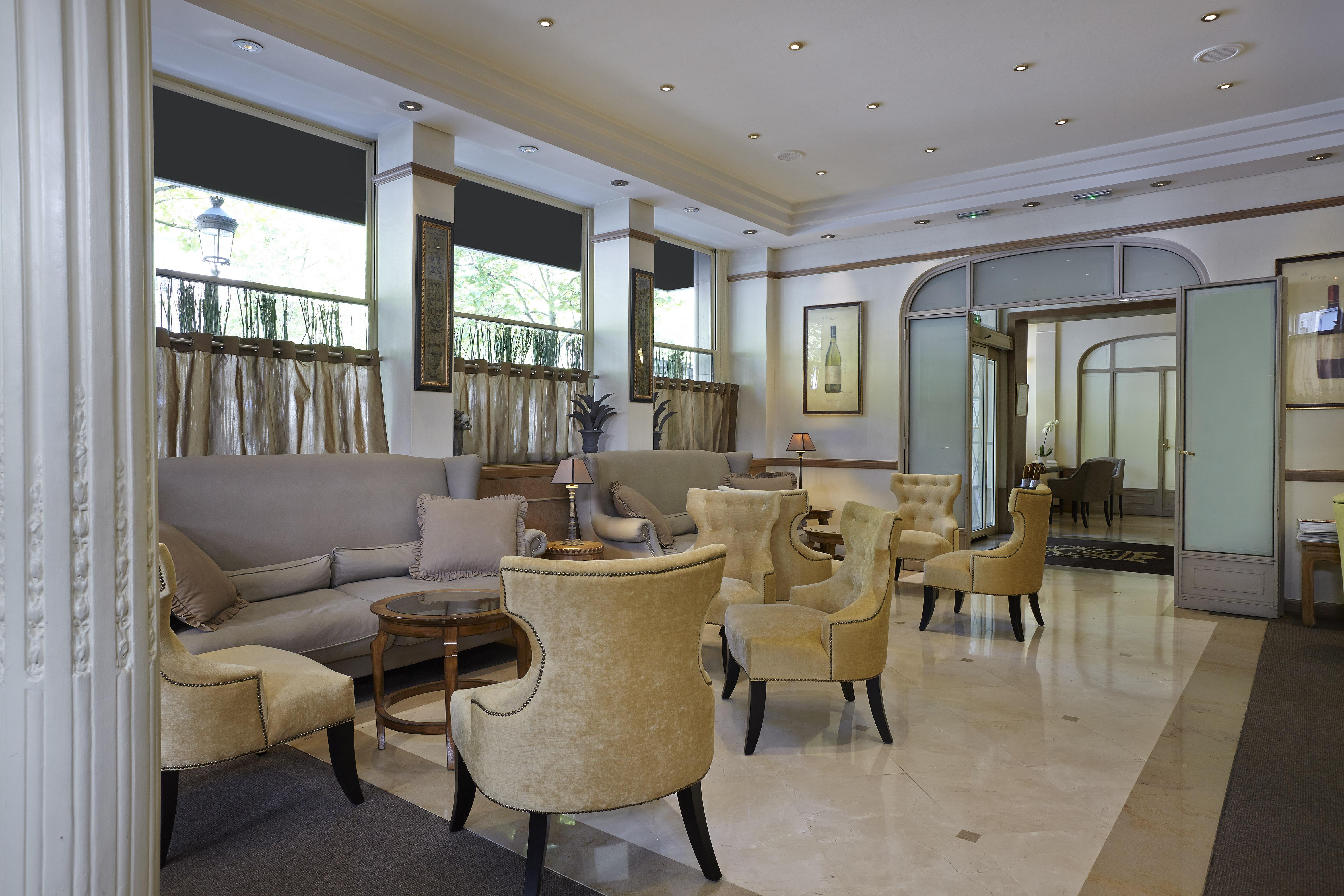 Royal Champs Elysées Hotel 4*
