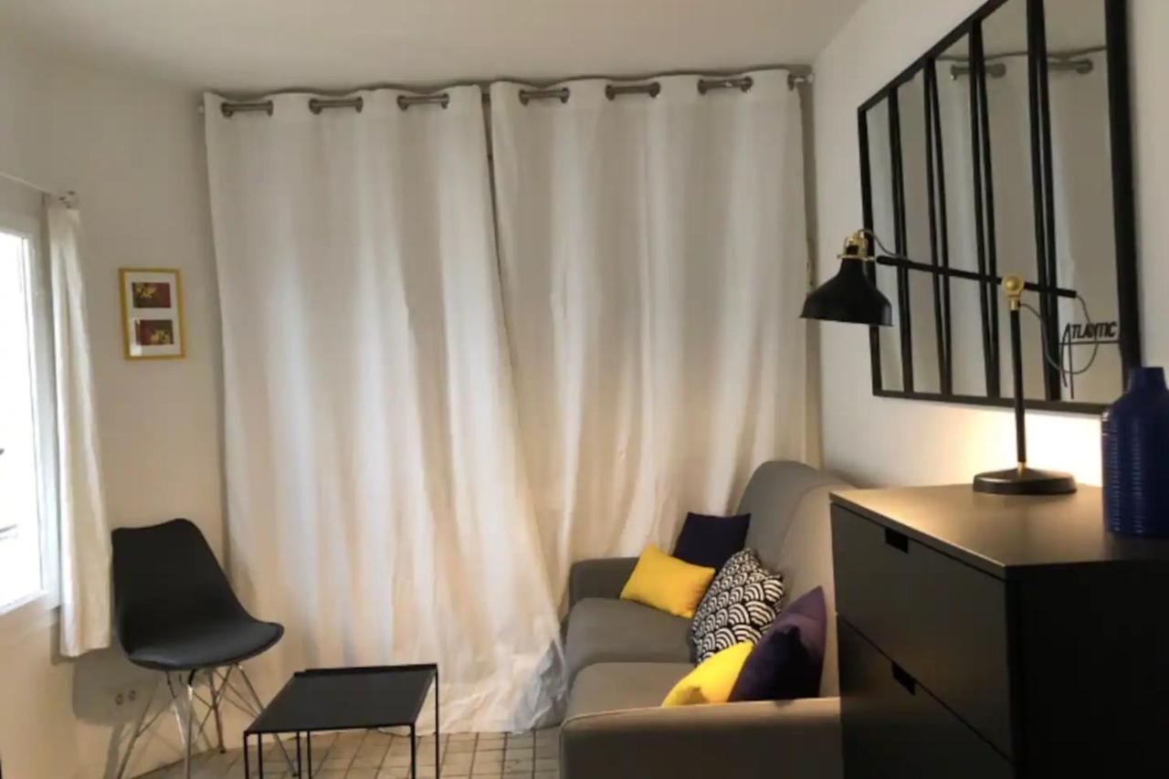 Unique And Bright Studio In Apartamento Paris