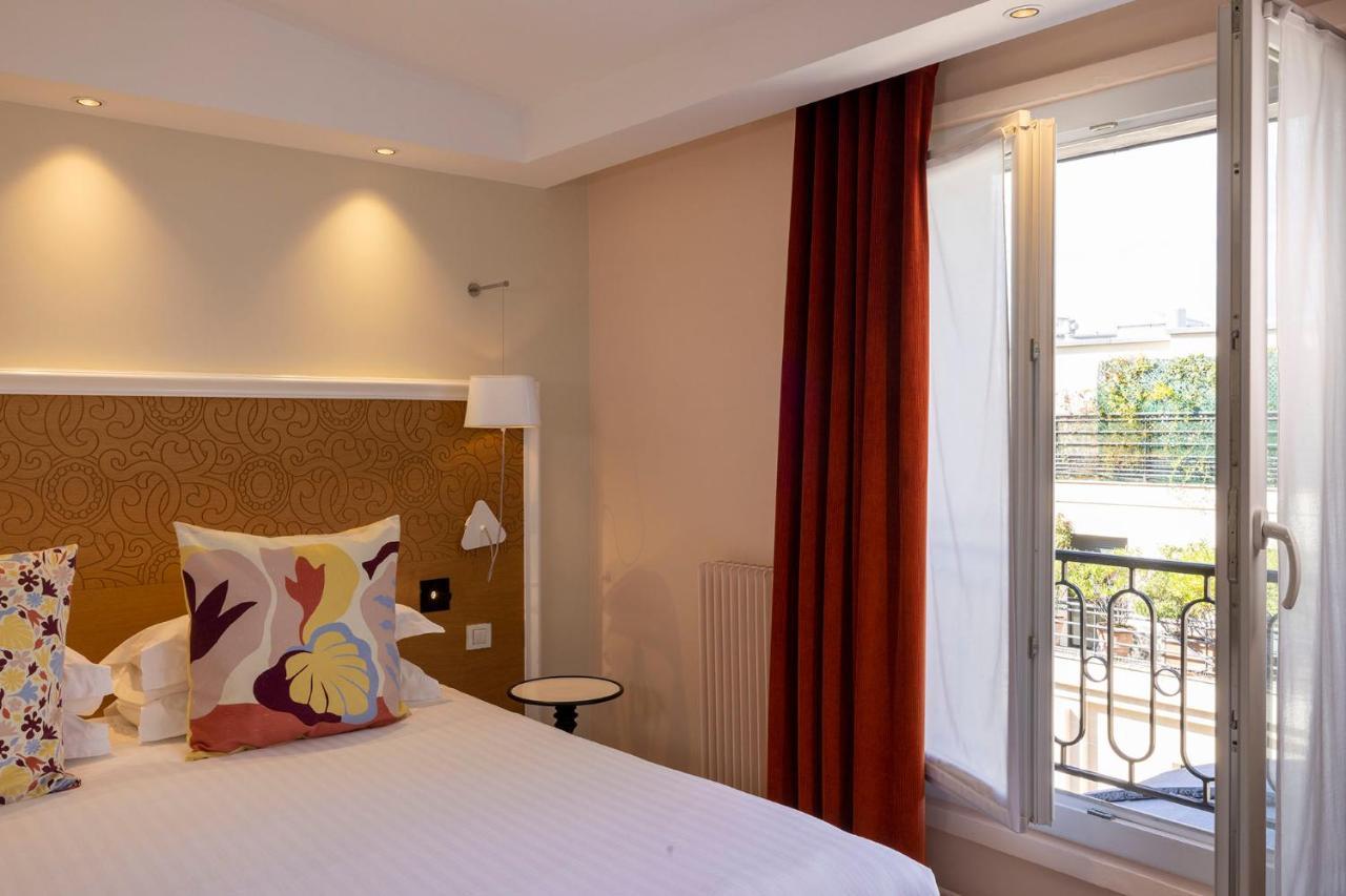 Hotel Elysées 8 3*
