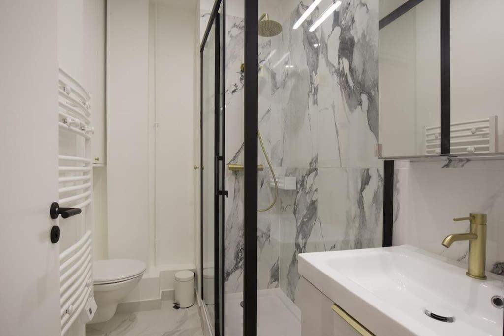 Le Cygne Des Champs-elysees - Mobility Lease Apartment *