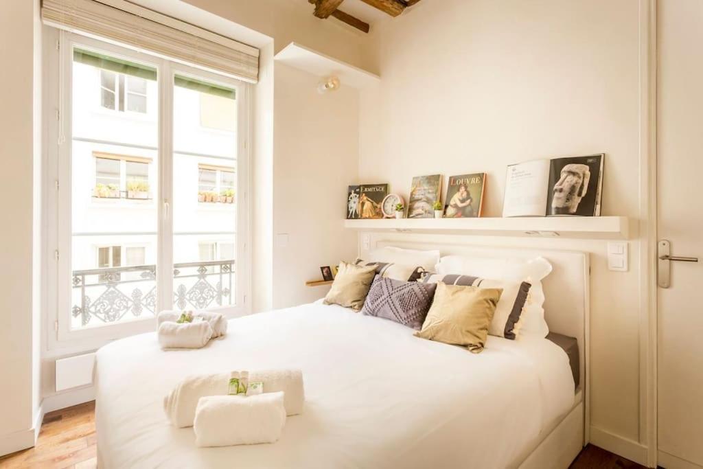 Apartment Sweety In Marais Paris
