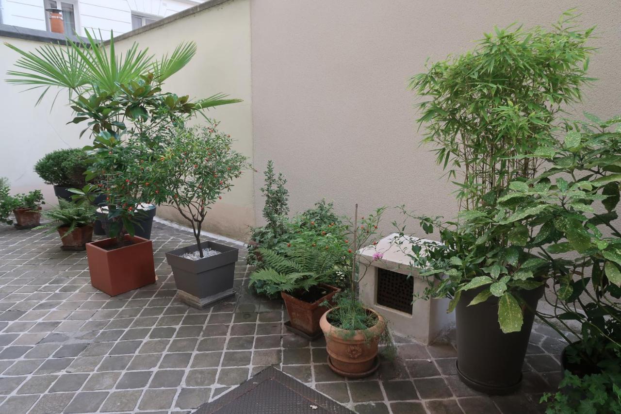 - Coeur Batignolles - Studette 10 M2 - Neuf *