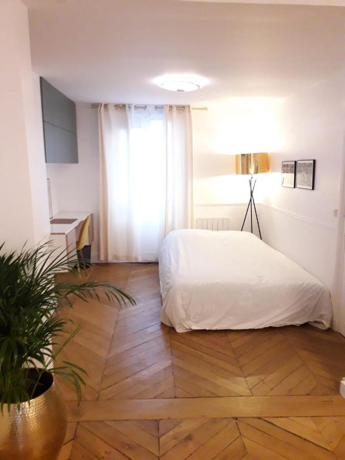 Champs Elysees Luxury Apartment Paris