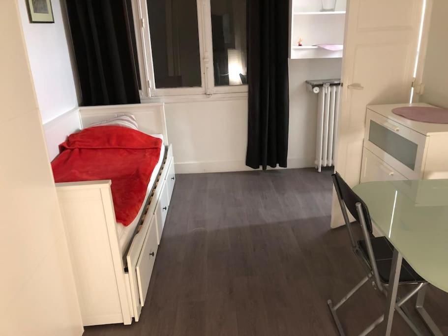 Apartment Beau Appartement,proche De Metro Paris