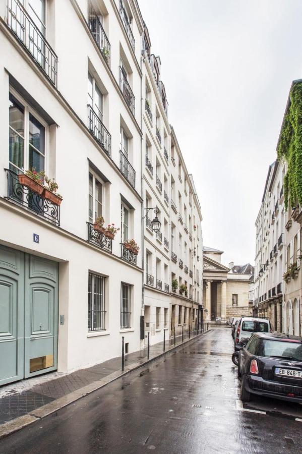 Appartement Modern In The Heart Of The Marais