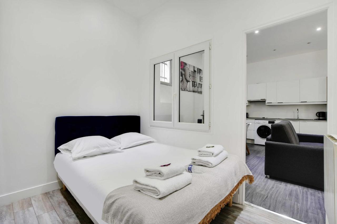 Apartment Trois Pieces Au Coeur Du Marais *